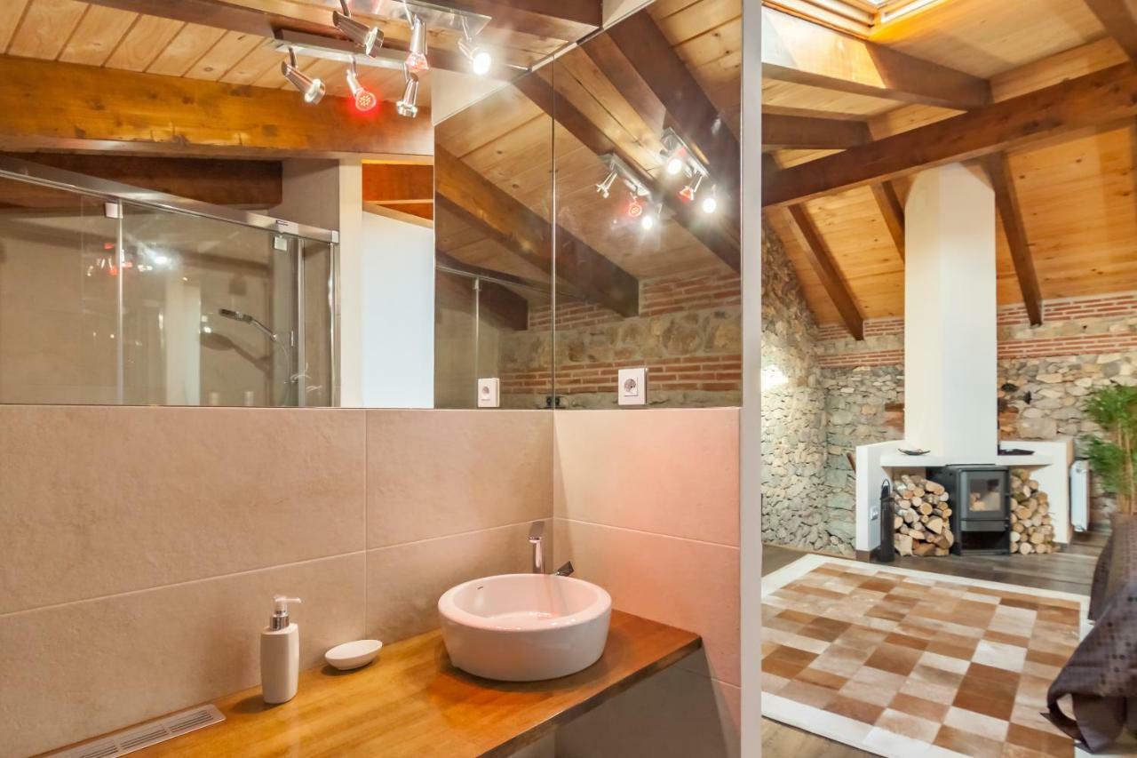 Estudio Sonido Y Jacuzzi Apartamento *